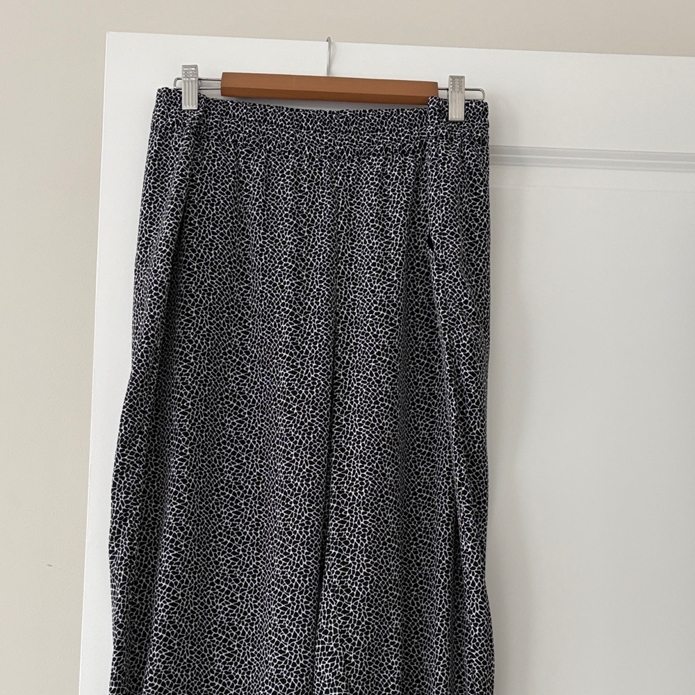 Chico's Black and White Patterned Pants.
